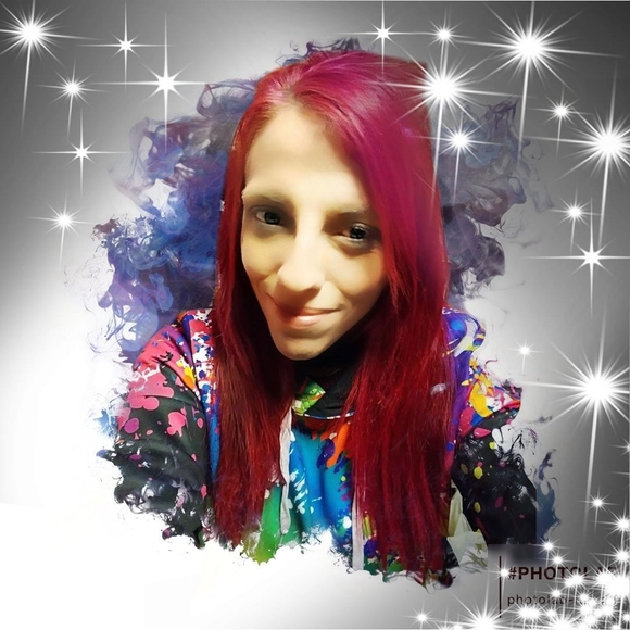 Meet your Posher, Kaila - Picture 1 of 1